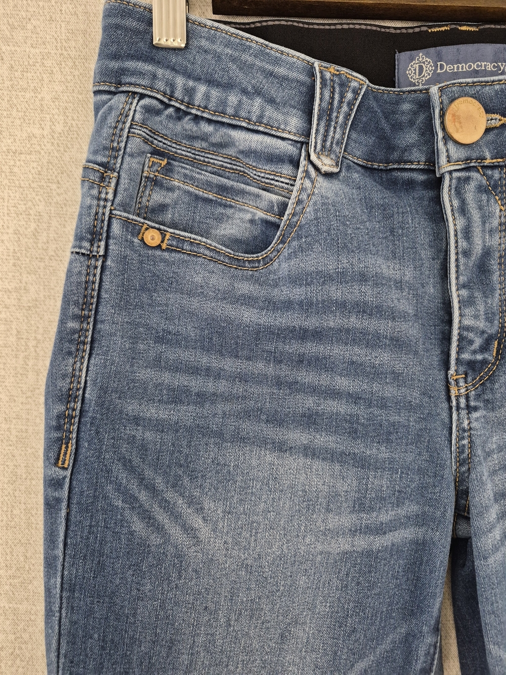 Democracy “Ab”solution jeans in a classic medium/light blue wash. SKU0267 - Picture 10 of 16
